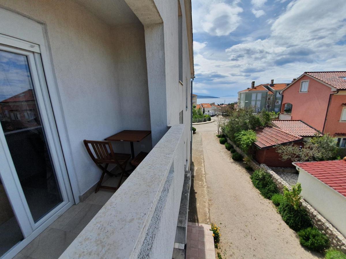 Apartmani Bozic-Tokic Krk Town Exterior photo