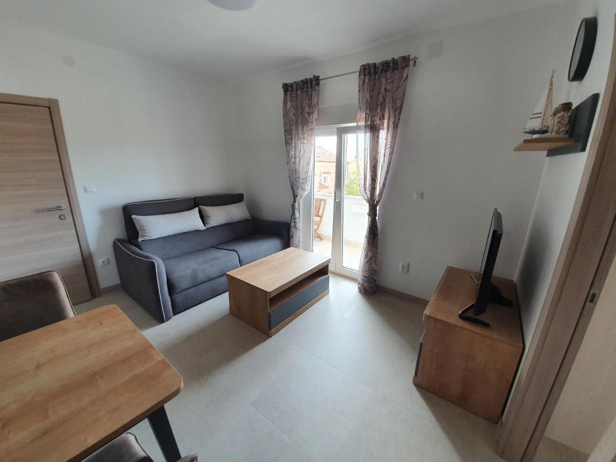 Apartmani Bozic-Tokic Krk Town Exterior photo